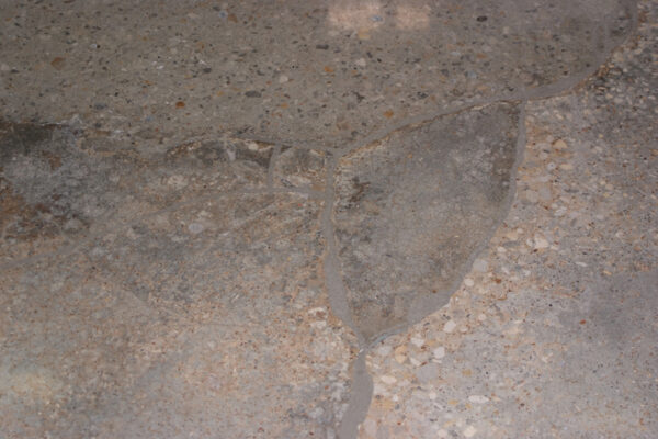 Floor repair with DiamaKrete Mortar